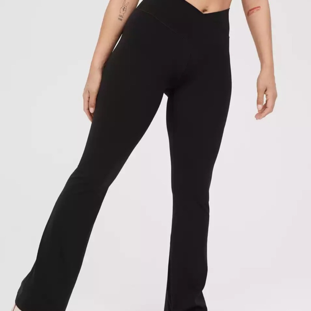 New with tags Aerie Offline flare leggings